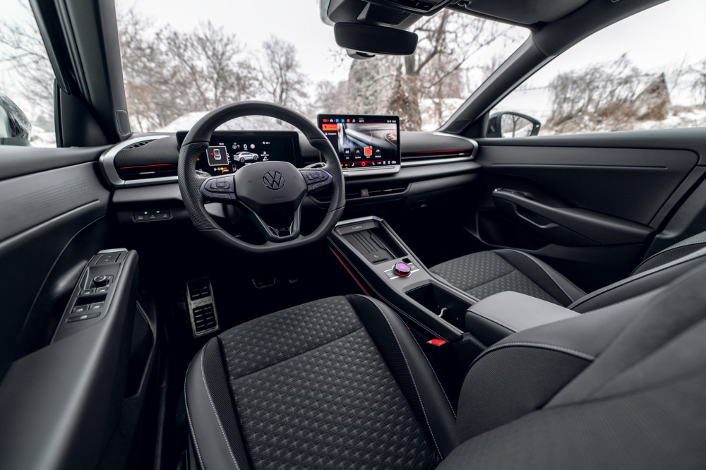 Volkswagen T-Roc R-Line 1,5 eTSI 